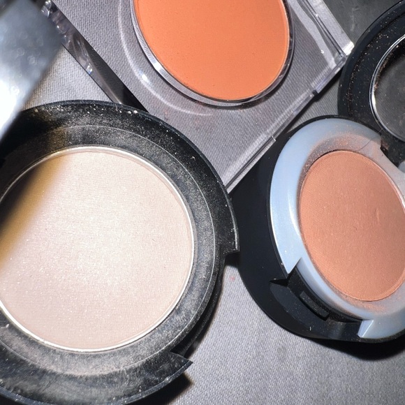 Hello, it’s Jenna and Lari! Thanks for stopping by!! - Picture 7 of 13